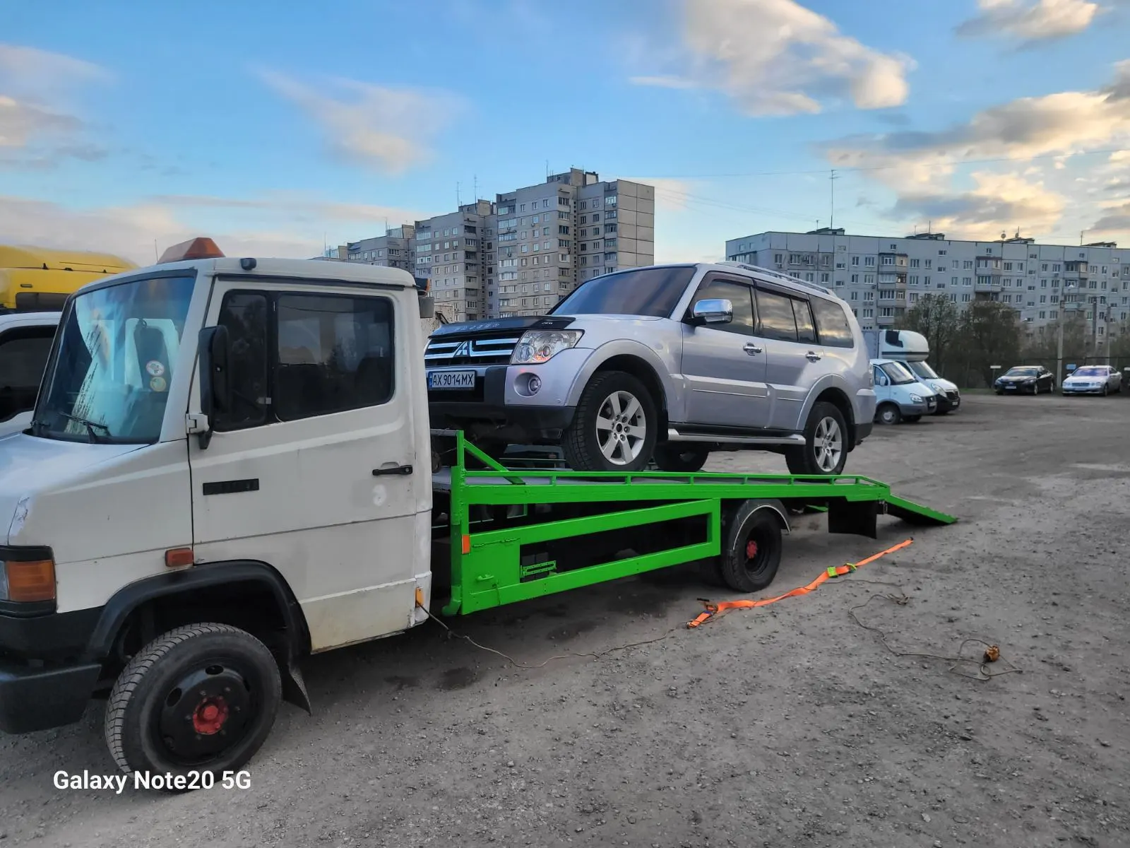 Эвакуатор с платформой Автосос 911 Харьков